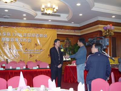 广东NG28铝厂猎人车队签约之采访潘总