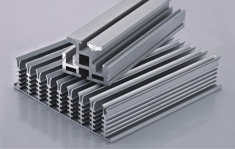 若何削减或预防铝型材弯曲和刮擦呢